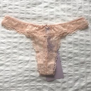 *BRAND NEW* Savage X Fenty lace thong
